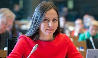 Ева Майдел: България вече има качествена стратегия за финансова грамотност