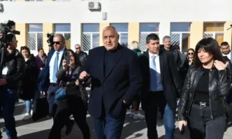 Лидерът на победилата партия ГЕРБ Бойко Борисов не е на