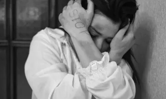 Мъж преби жена си с ракета за тенис Скок в