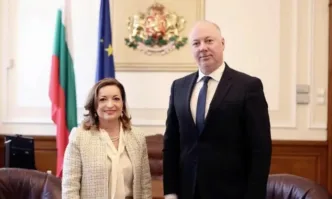 Посланикът на Италия Джузепина Дзара се срещна с председателя на българския парламент Росен Желязков