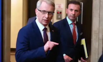 От Фейсбук профила на журналиста Явор ДачковБезумна пресконференция на премиера