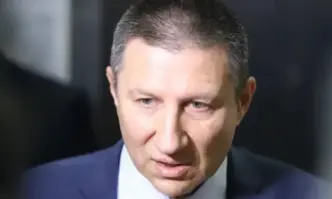 Измененията в Конституцията не само засягат основни правни принципи но