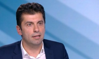 Андролова: Петков навлиза в търговията с оръжие. Потрес!