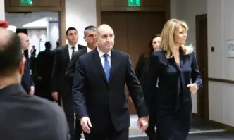 Президентът Румен Радев поздрави своята съпруга Десислава Радева по случай рождения ѝ ден Първата дама на