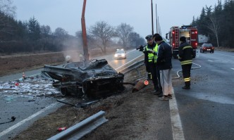 Двама са ранени единият – тежко Тежка катастрофа на изхода