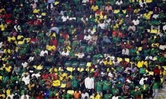 Най малко шестима души са загинали при сблъсъци пред стадион Олембе