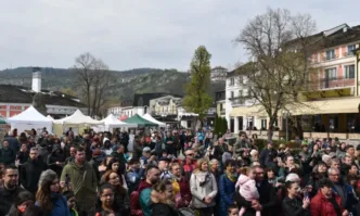 Част е от празниците Лазаровден и ЦветницаКметът на Община Ловеч