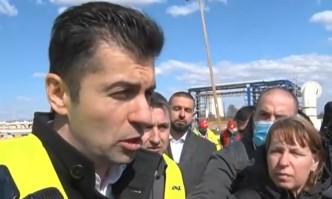 Премиерът Кирил Петков днес потвърди че сам е поискал да