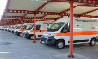 Ангелов: Предаваме на центровете за спешна помощ още 28 оборудвани линейки