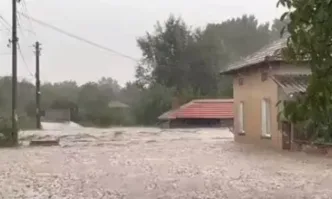Частично бедствено положение в Карловско, наводнени са пет села (ОБНОВЕНА/ ВИДЕО)
