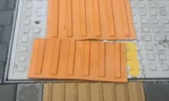 Дъждът разлепи плочките освен че отми двойно по скъпата за 2г