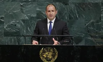 Самосиндикално: Президентът обявил подкрепа за спорен пакт на ООН за бежанците