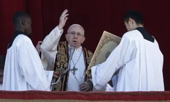 Папата призова за мир