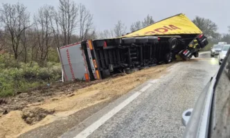 Поредна катастрофа е станала в района на пътя между селата