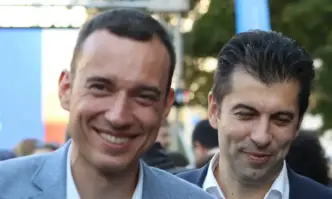 От Фейсбук профила на Антон ХекимянТези хора имат сериозен проблем Да