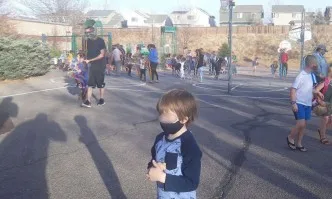 Баща: Безсмъртни страхливци… 5-годишният ми син с неврологичен проблем разбра, че трябва да носи маска