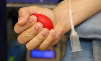 Преди празниците: Болница във Велико Търново търси кръводарители