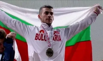Стилиян Гроздев спечели трета европейска титла за България