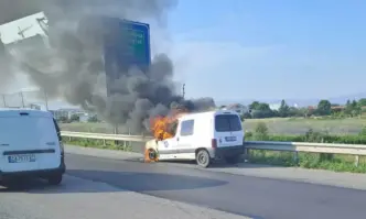 Кола се запали на Северната тангента в София (ОБНОВЕНА)