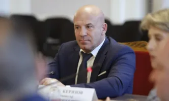 Въпреки социалната си функция НСБ е на печалба от над
