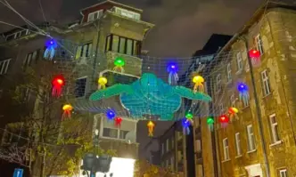 Валерия ВелеваПриятели отчаях се да пиша и да снимам мръсната