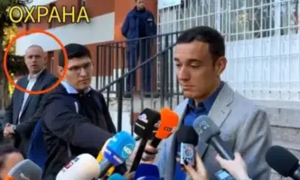 Кандидат кметът на ПП ДБ Васил Терзиев упражни правото си вот рано