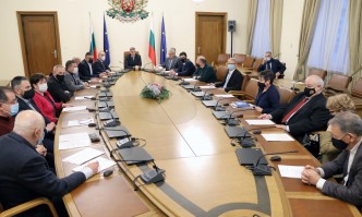 Служебното правителство назначено от Румен Радев увеличи българското участие в