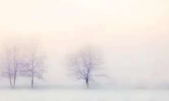 Минус 10 градуса е температурата тази сутрин на връх Шипка