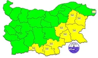 Жълт код за валежи в 8 области на страната