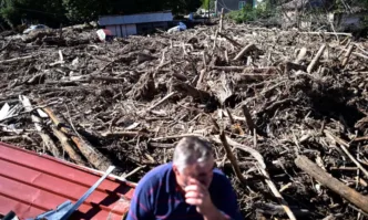 Министри и прокурори проверяват за незаконна сеч в наводнените Карловски села
