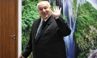 Президентът с вдигнатия юмрук много добре знае че не мога