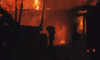 31 души бяха ранени при експлозия в жилищна сграда в