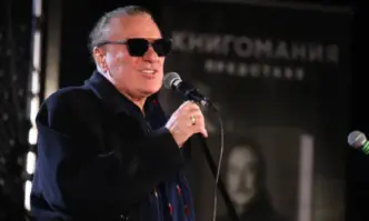 На 9 ноември голямата звезда на българската естрада Васил