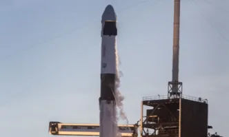 SpaceX изстреля ракета Falcon 9 с повече от 20 сателита