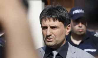 Изпълняващият длъжността главен секретар на МВР Любомир Николов и директорът