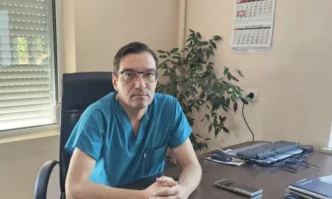 Лекари от Комплексния онкологичен център – Пловдив успешно премахнаха яйчников