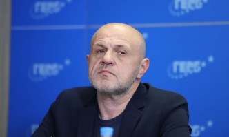 Дончев: Няма законодателна инициатива нито на ниво коалиция на управляващи, нито от МС
