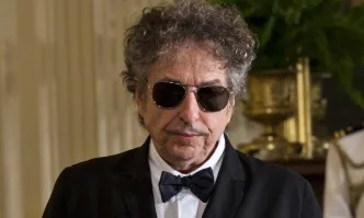Откупиха авторските права върху всички песни на Боб Дилън