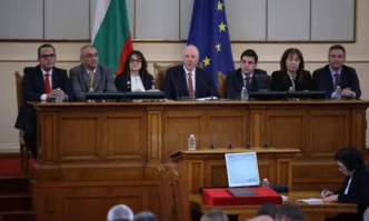 Новоизбраният преседател на НС ще има шестима заместници Това са