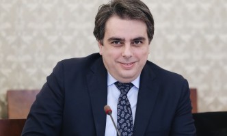 Инса ойл със сигнал до еврокомисаря по енергетиката срещу Асен Василев