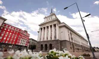Продължаваме промяната са поканили Демократична България на лидерска среща в