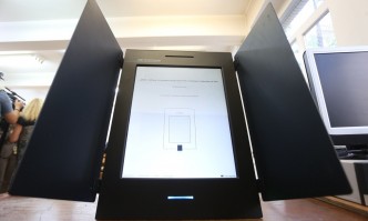 Неработеща машина за изборите в община Борован