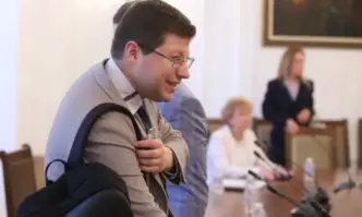 Обвързва го с насилника на Дебора от Стара ЗагораДепутат от