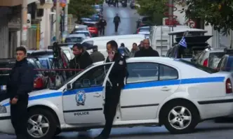 Кметът на Атина уволни шефовете на общинската полиция след разкрития за рекет