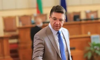 Ексдепутат на ИТН, обявяван за издирване, готов да влезе в Промяната на Петков