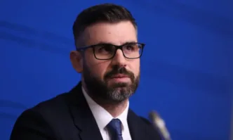 От Фейсбук профила на икономиста Кузман Илиев Позорно и опасно е