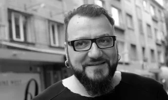 Почина вокалистът на група P.I.F. Димо Стоянов