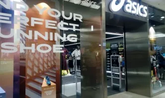 ASICS с нов интериор на магазина си в Serdika Center за гарантиран бърз избор на желания артикул