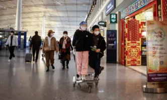 Франция започна да тества пътници пристигащи от Китай за да