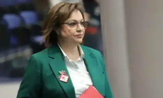 Лидерът на БСП Корнелия Нинова е претърпяла медицинска интервенция и